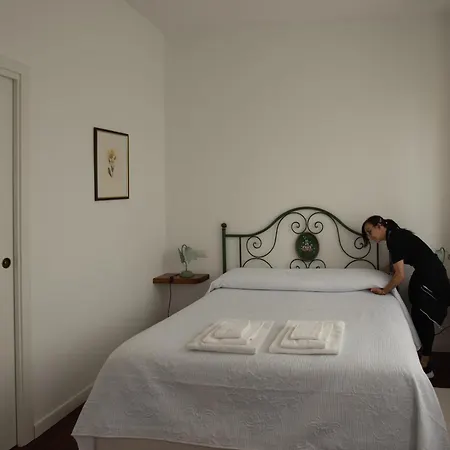 Dei Buoni E Cattivi B&B 2*